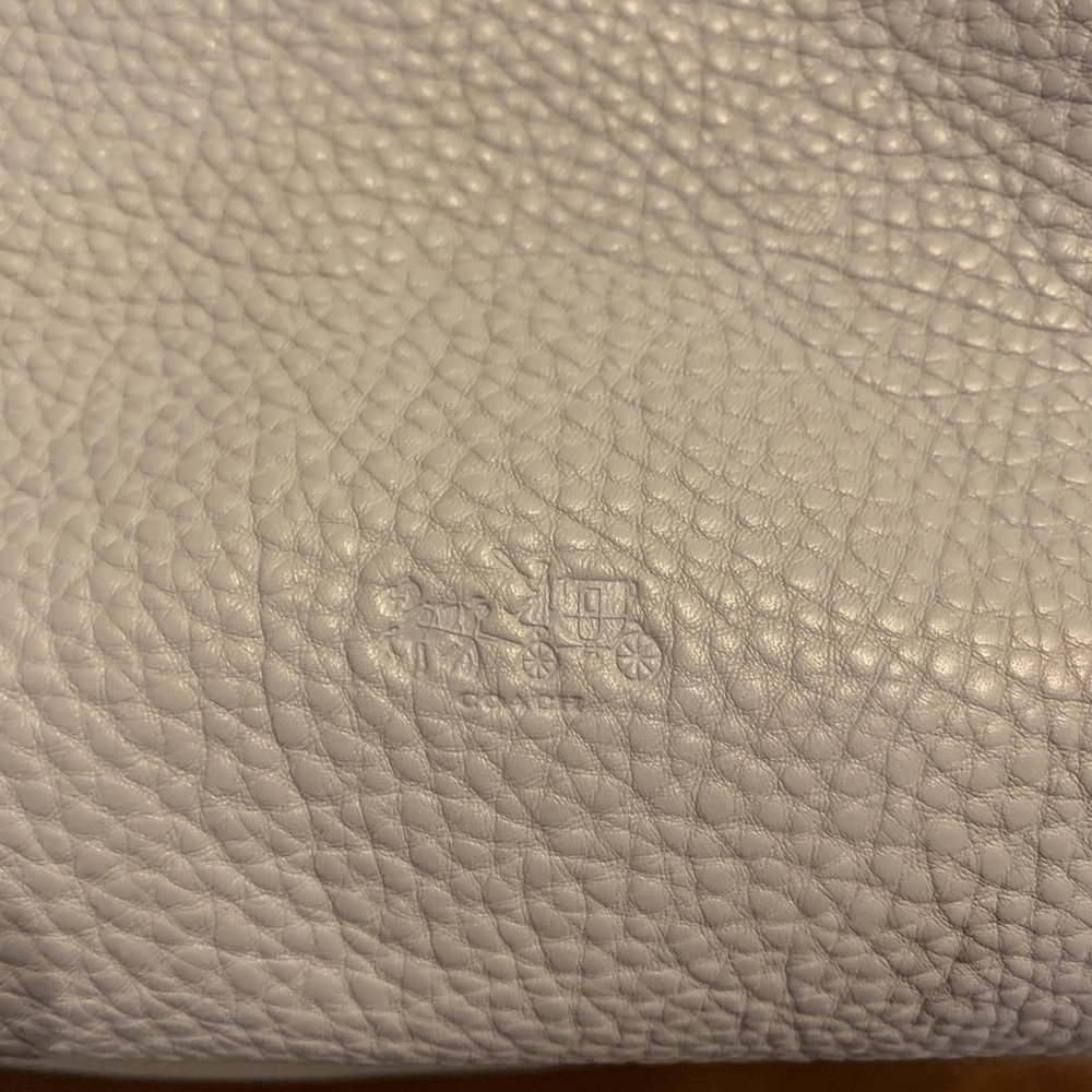 Coach Handbag - Picture 3 of 8